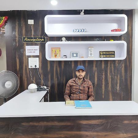 Hotel Kanha Shyam Madhubani Kültér fotó