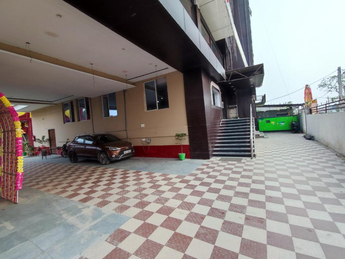 Hotel Kanha Shyam Madhubani Kültér fotó