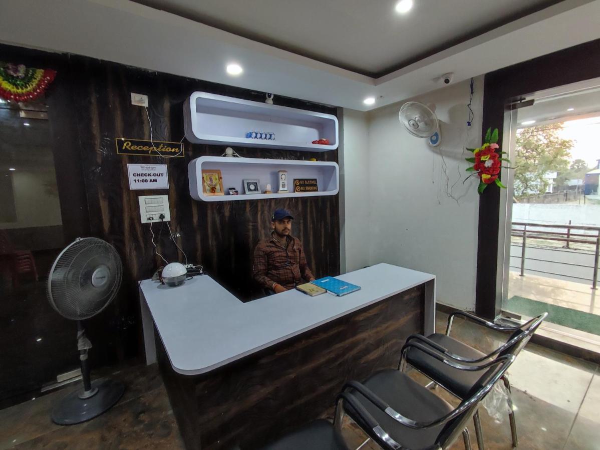 Hotel Kanha Shyam Madhubani Kültér fotó