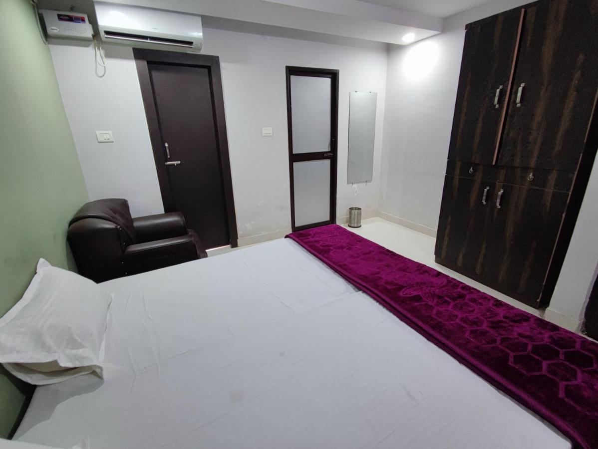 Hotel Kanha Shyam Madhubani Kültér fotó