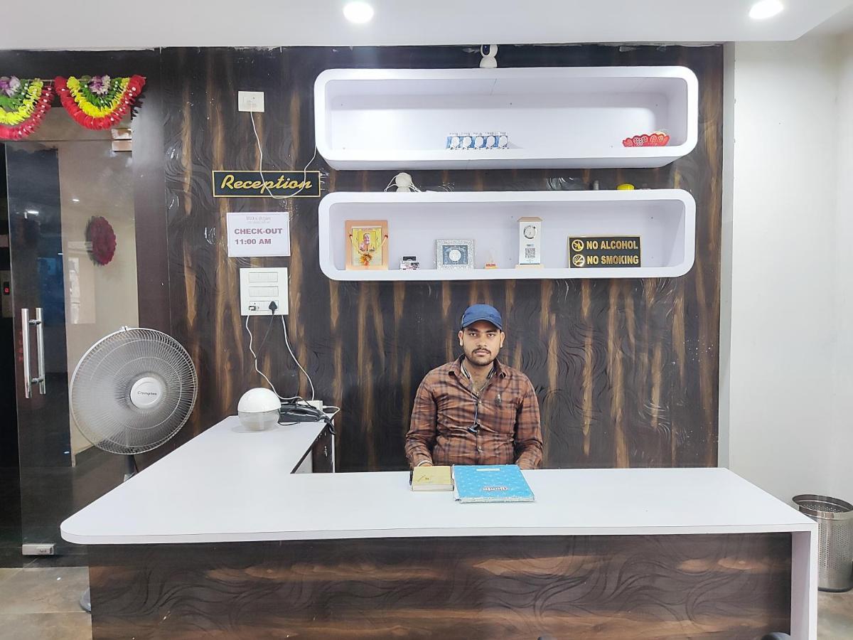 Hotel Kanha Shyam Madhubani Kültér fotó
